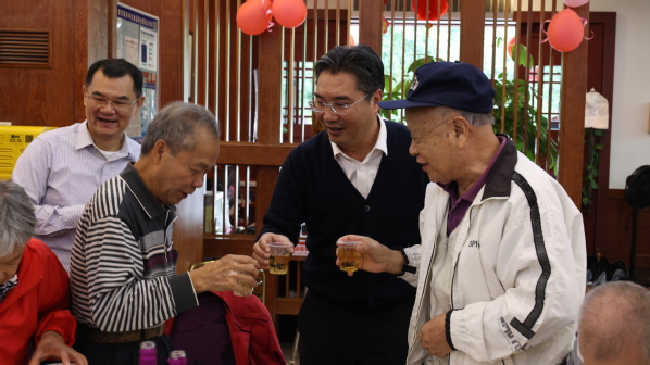 重阳近，夕阳红：2025年离退...